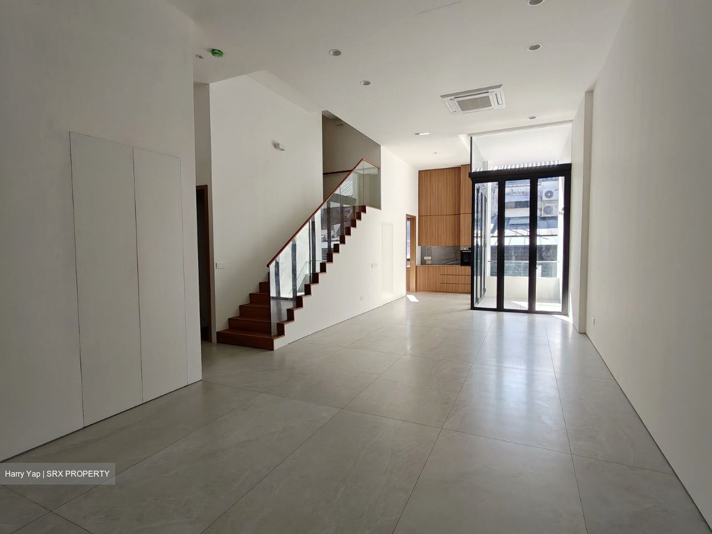 Opera Estate (D15), Terrace #540666441